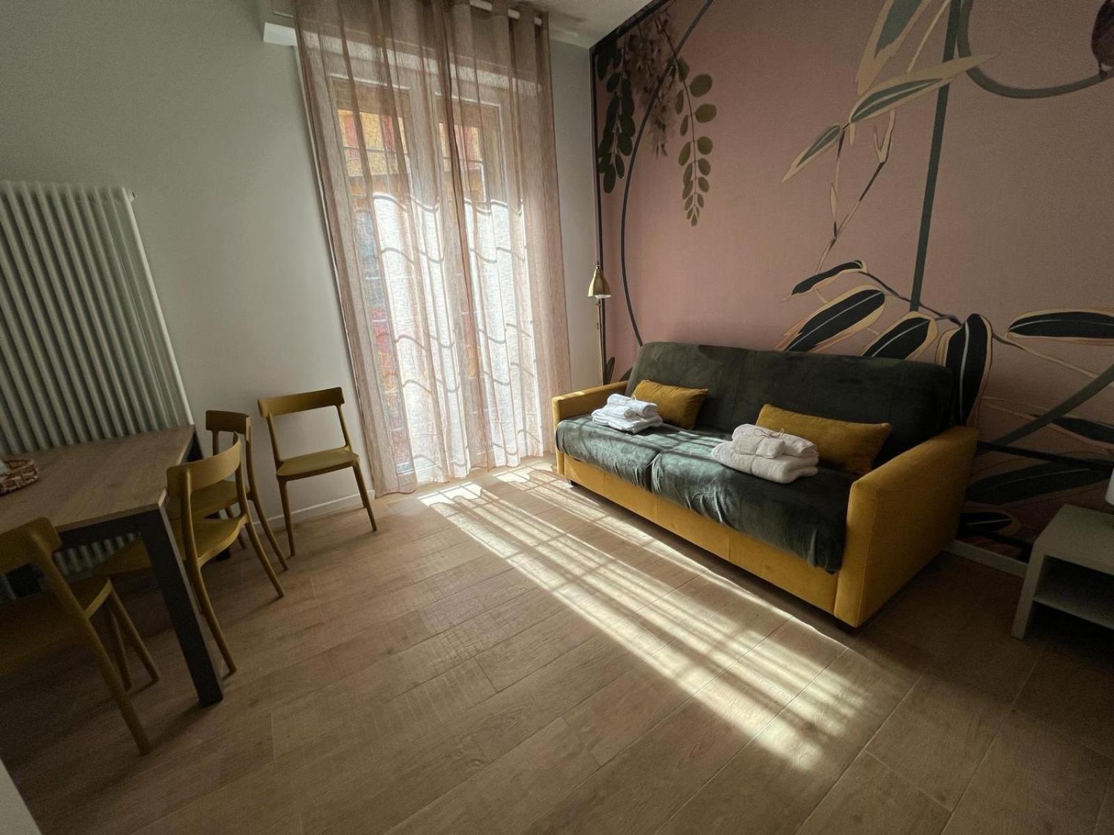 Calari Rooms - Monolocale Болонья Экстерьер фото