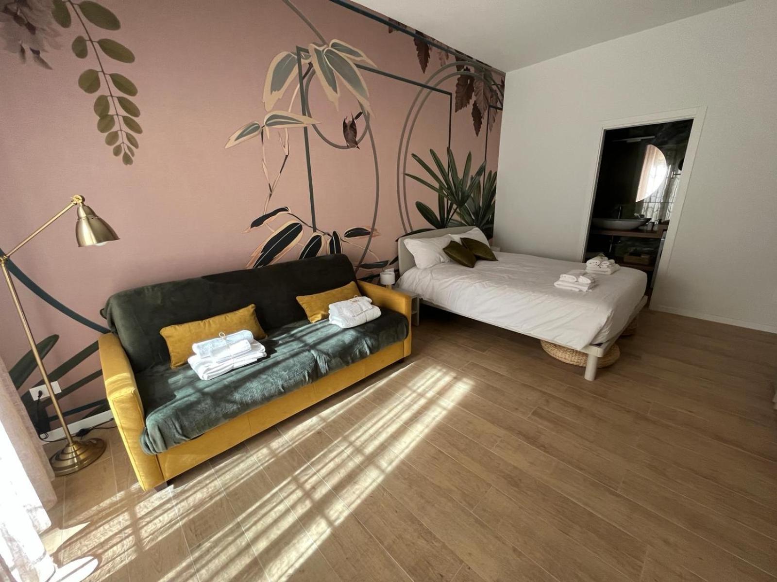Calari Rooms - Monolocale Болонья Экстерьер фото