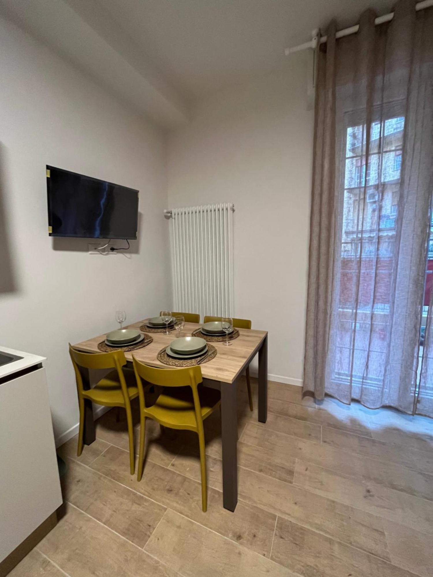 Calari Rooms - Monolocale Болонья Экстерьер фото